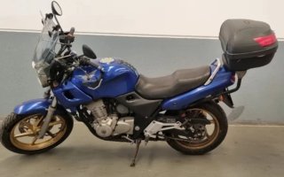 Honda CB500 Azul y Dorada
