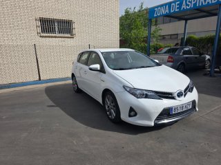 Toyota Auris 2014