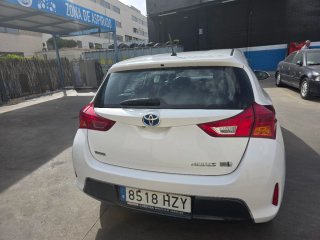 Toyota Auris 2014
