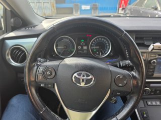 Toyota Auris 2014