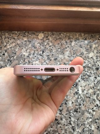 iPhone SE 1ª Gen 32GB Oro Rosa + Cuffie