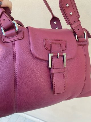 Borsa a spalla fucsia con fibbia