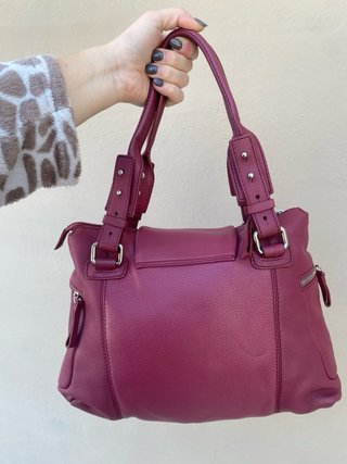 Borsa a spalla fucsia con fibbia