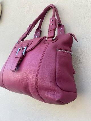 Borsa a spalla fucsia con fibbia