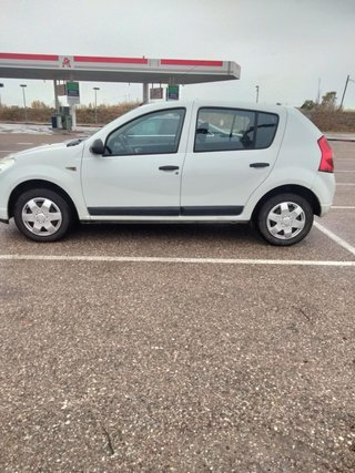 Dacia Sandero 2010
