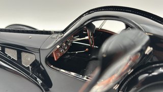 CMCM085 CMC Bugatti Type 57 SC Atlantic Coupe 1/18
