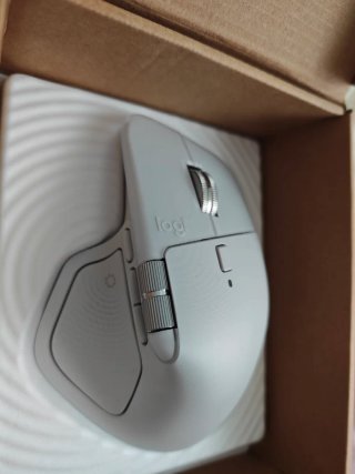 Ratón Logitech MX Master 4