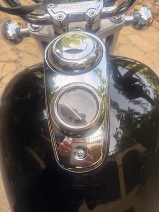 Keeway SuperLight 125 Negra