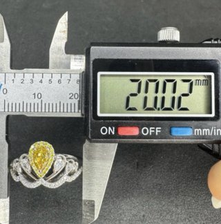 Anillo Oro 18K Diamantes Naturales Amarillo