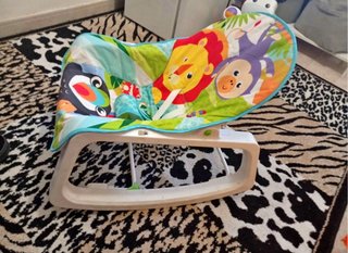 Mecedora infantil con diseño de animales