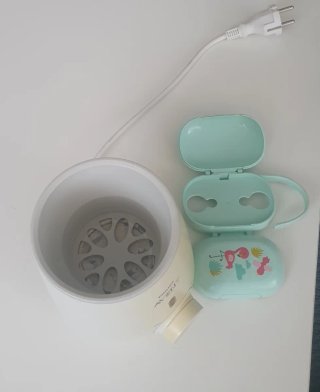 Calientabiberones Philips Avent y chupetero