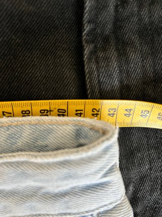 2 Pantalones Cortos Vaqueros Bershka Talla 40