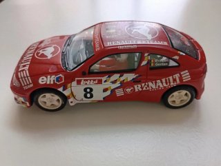 Coche Scalextric Renault Megane Team #8 Rojo