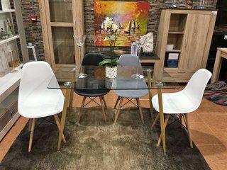 OFERTA DE MESA/COMEDOR DE CRISTAL + 4 SILLAS