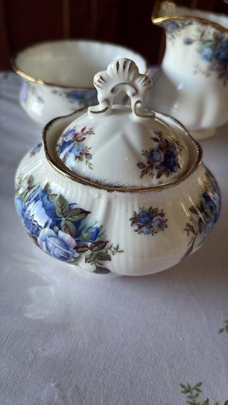 Zuccheriera Royal Albert Fiori Blu