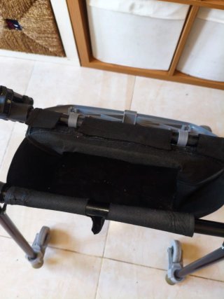 Andador con asiento y ruedas Forta