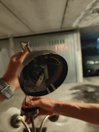 Lampadario antico oro e bianco