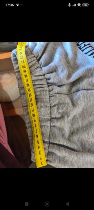 Pantalón deportivo gris fino talla 10 años
