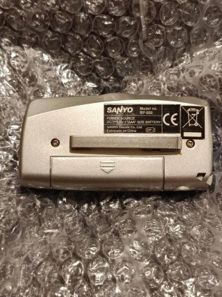 Radio Sanyo Walkman AM/FM Bassxpander