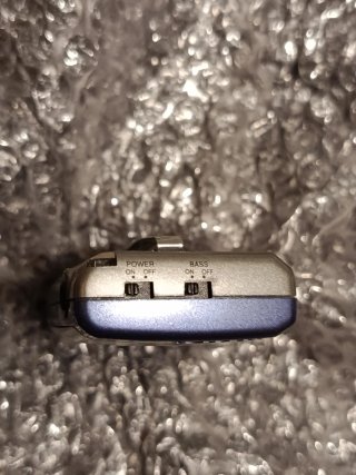 Radio Sanyo Walkman AM/FM Bassxpander