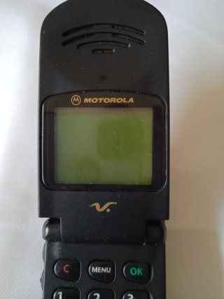 Teléfono Móvil Motorola Clásico Negro