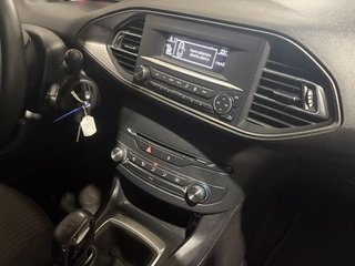 Peugeot 308 Access (2017)