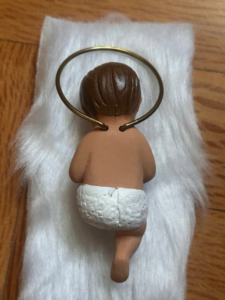 Niño Jesús miniatura con halo