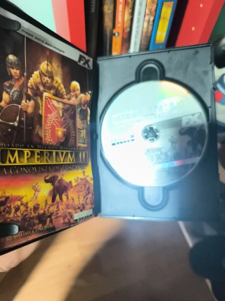 Vendo lote de juegos de PC en formato físico.