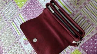 Borsetta bordeaux Particolari