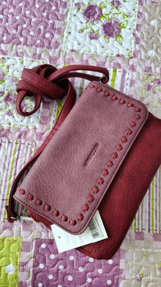 Borsetta bordeaux Particolari