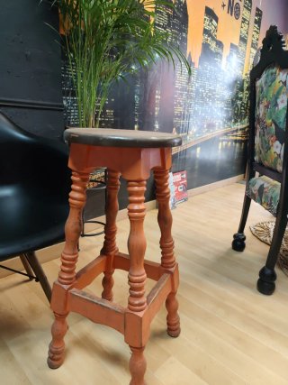 Taburete de madera para mesas altas y mesas alta
