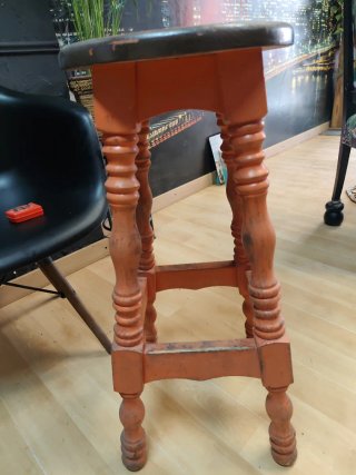 Taburete de madera para mesas altas y mesas alta