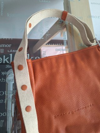 Bolso Adolfo Domínguez Naranja y Beige
