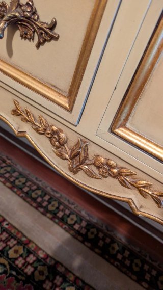 Mueble tocador con mármol