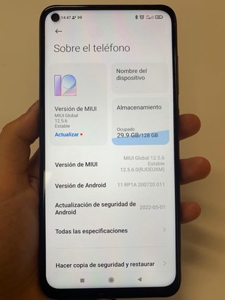 Xiaomi Redmi Note 9 con custodia rosa inclusa