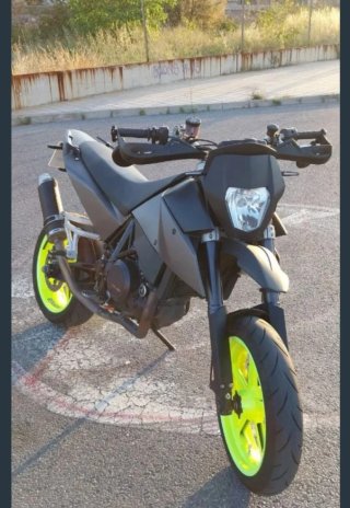 KTM 690 Supermotard - Todo al día