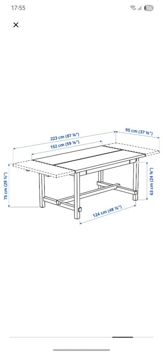 Mesa de comedor de madera