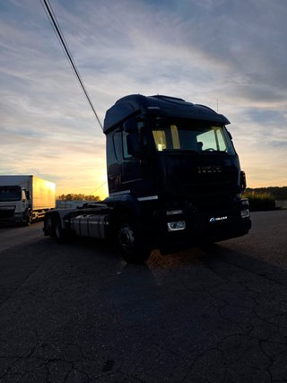 Camion Gancho Iveco Magirus 2017