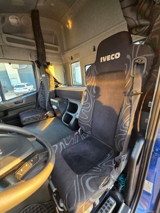 Camion Gancho Iveco Magirus 2017