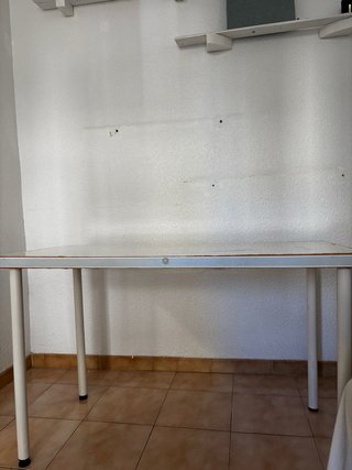 Mesa blanca Ikea madera