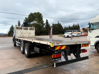 Camion grua Iveco Eurotrakker 360EEV 2013