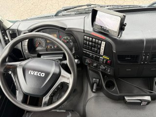 Camion grua Iveco Eurotrakker 360EEV 2013