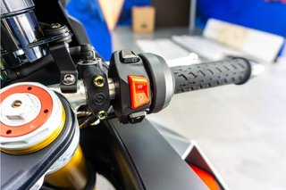 APRILIA RSV4 **POCOS KM**LINEA AKRAPOVIC**CARBONO**