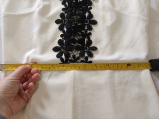 Vestido blanco con encaje negro Talla M-L