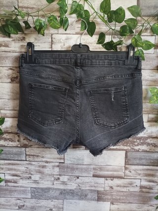 Shorts neri effetto rovinato tg. 40
