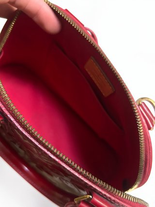 Bolso Louis Vuitton Alma PM Rojo
