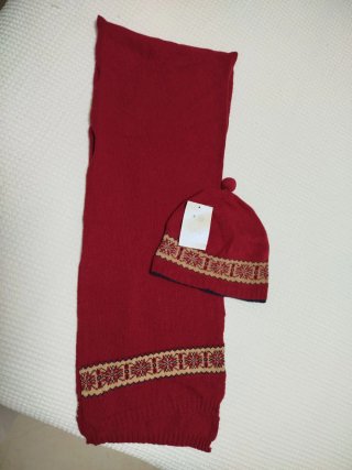 Lote bufanda y gorro rojo