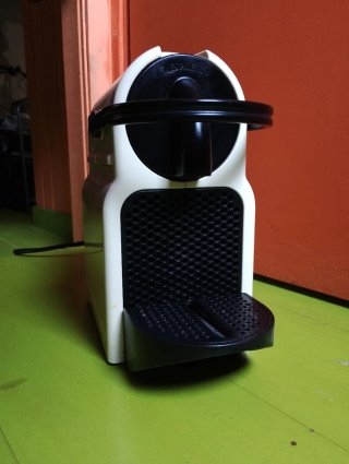 Cafetera DeLonghi Nespresso EN80 CW