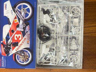 Tamiya Tamiya Honda NSR  500 Factory Kit montaggio