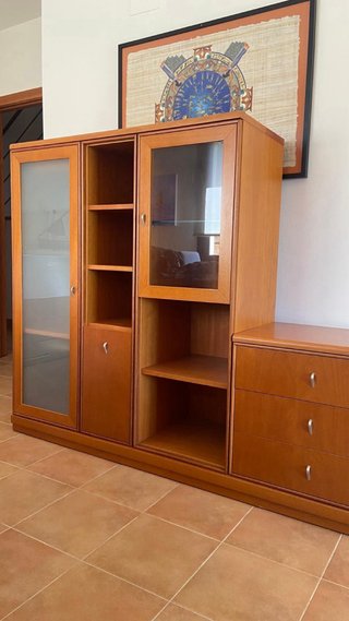 Mueble vitrina comedor madera y cristal